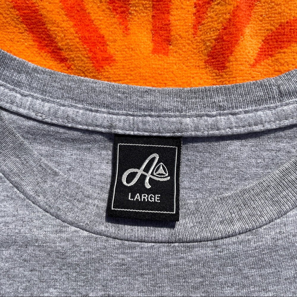 Gray Active Ride Shop T-Shirt - Picture 3 of 4